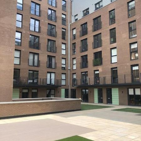 3 Bedroom Apartment Free Parking Manchester Esterno foto